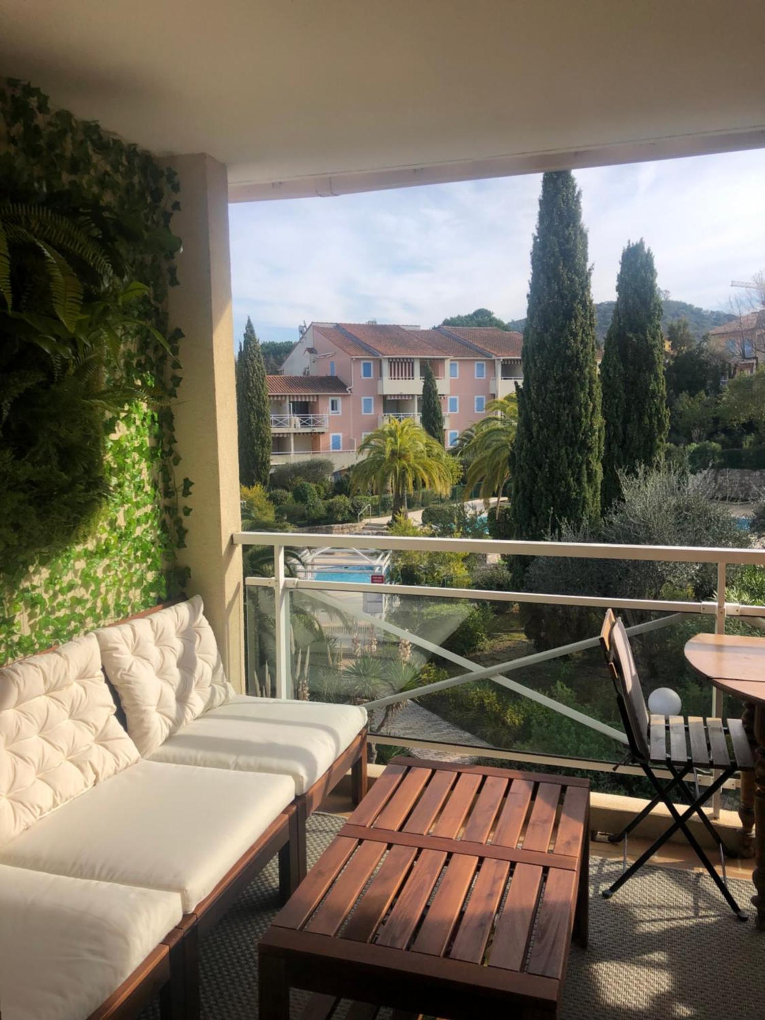 2P Terrasse vue piscine et jardin tropical La Croix Valmer Extérieur photo